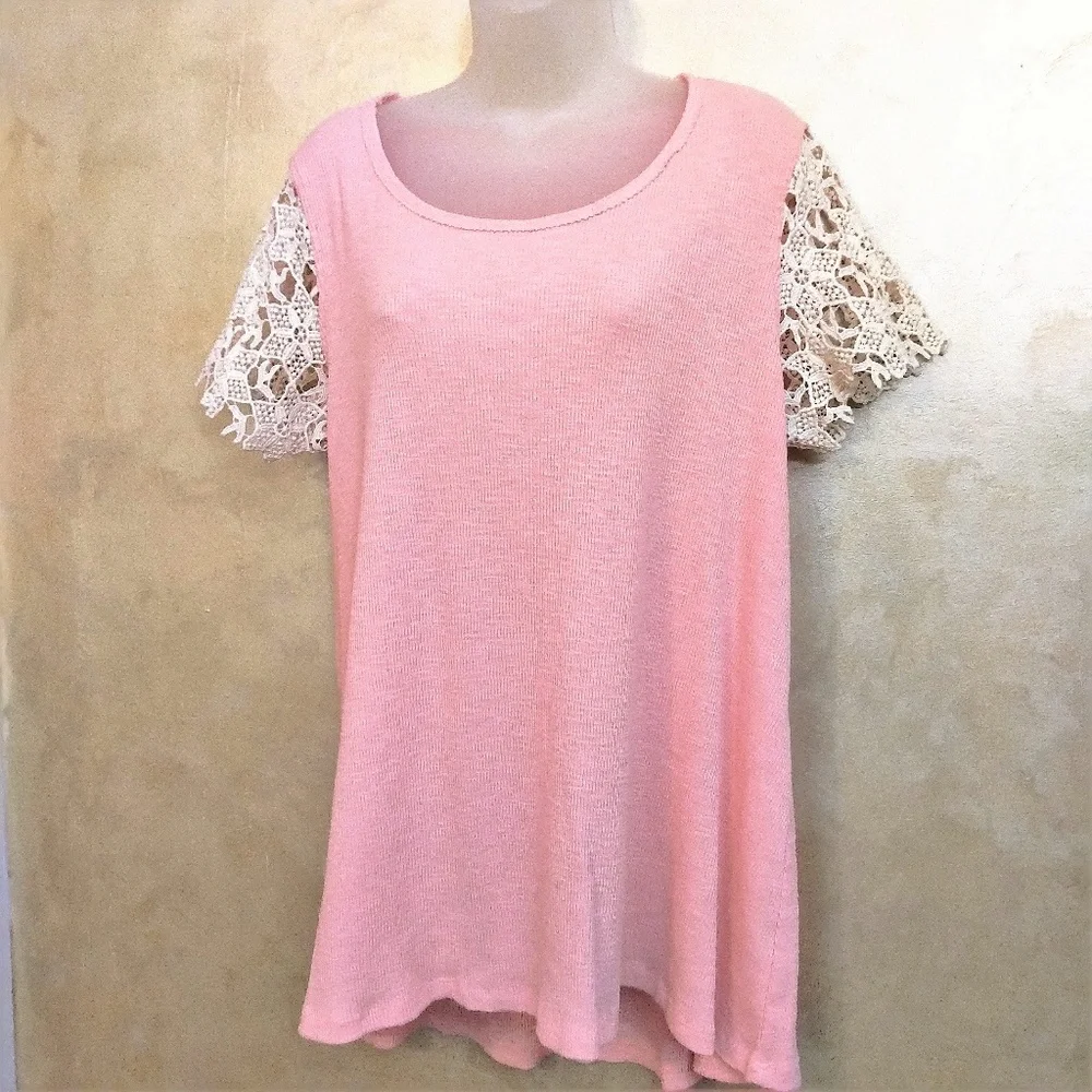 Hayden LA Lace Sleeve Top NWT XL/1X